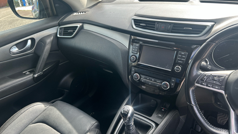 Nissan Qashqai 1.5 dCi Tekna 5dr Diesel Hatchback